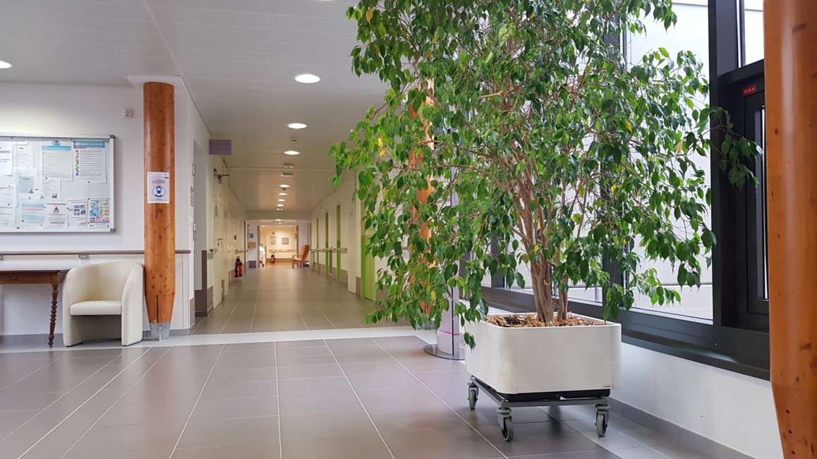 couloir hopital casteljaloux